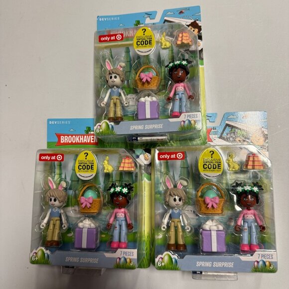 Roblox Brookhaven Spring Surprise Action Figure 3PK - Picture 1 of 3